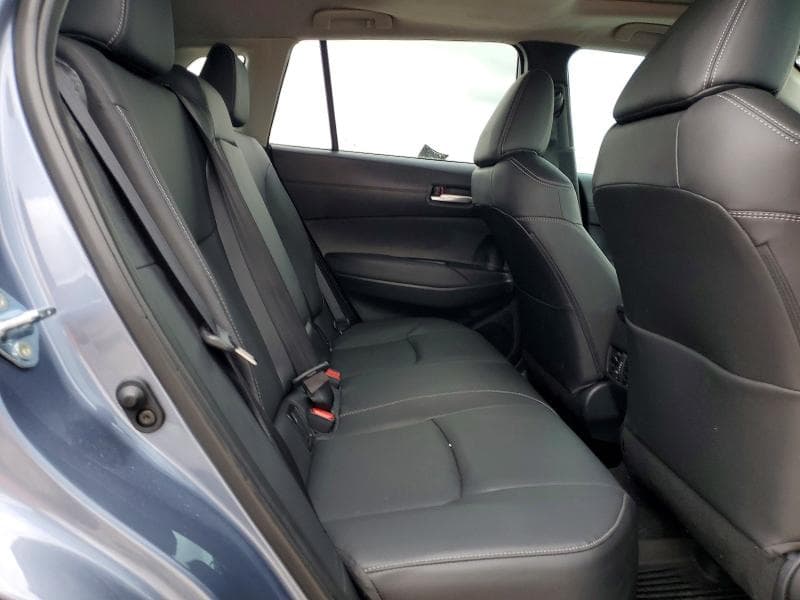2022 Toyota Corolla Cross XLE thumbnail 7