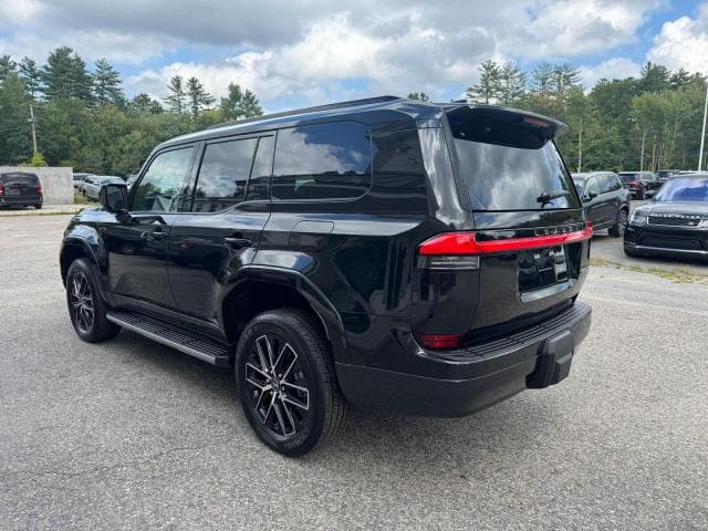 2025 Lexus LX 600 thumbnail 8