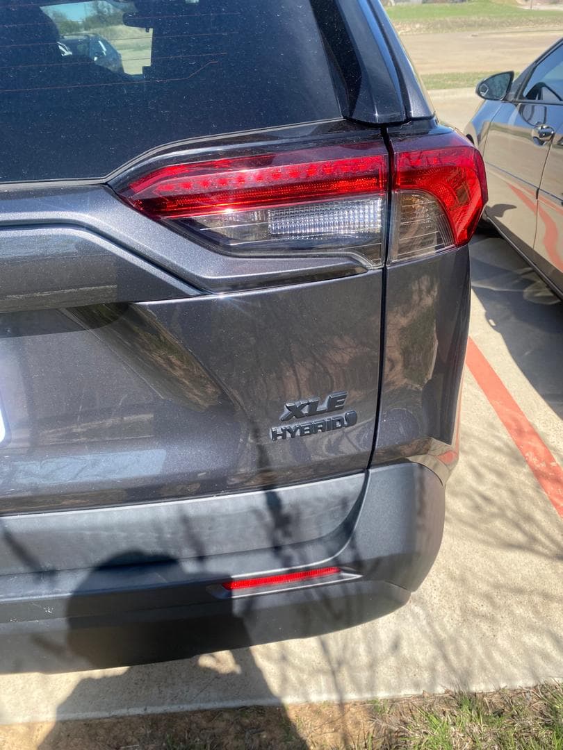 2024 Toyota RAV 4 Hybrid XLE thumbnail 11