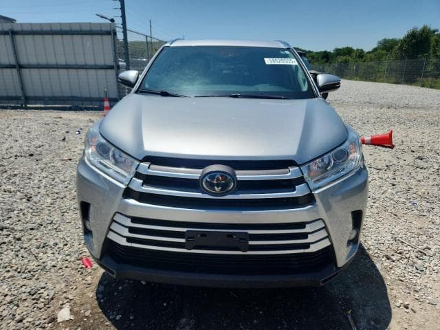 2019 Toyota Highlander XLE thumbnail 6