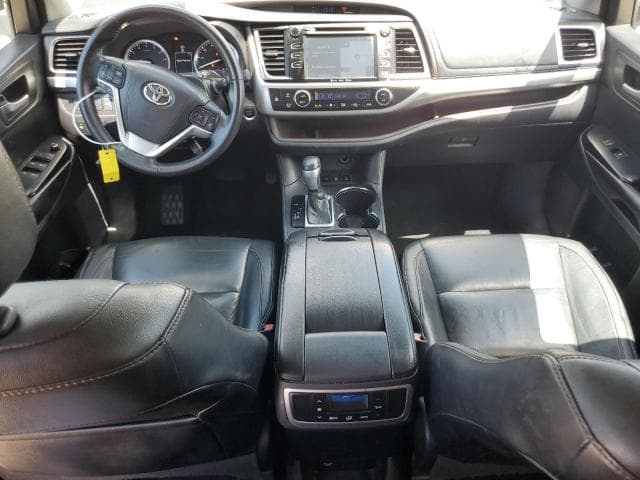 2016 Toyota Highlander XLE thumbnail 3