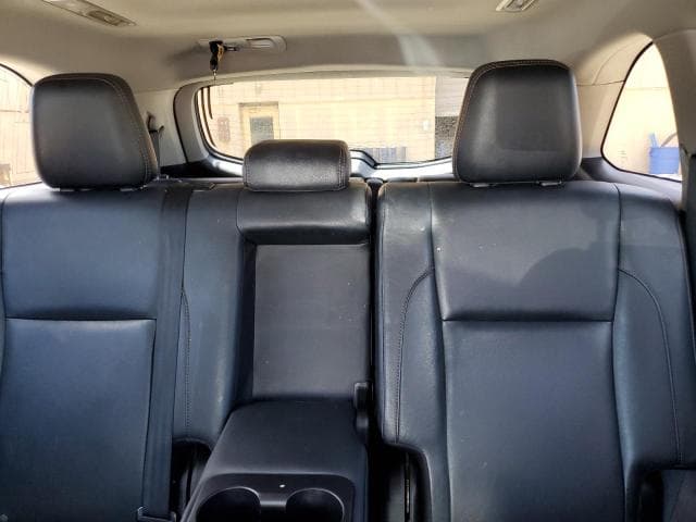 2016 Toyota Highlander XLE thumbnail 4