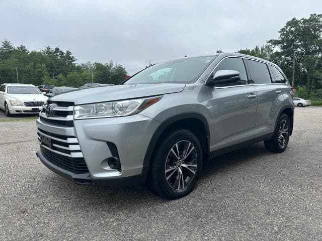 2019 Toyota Highlander LE thumbnail 6