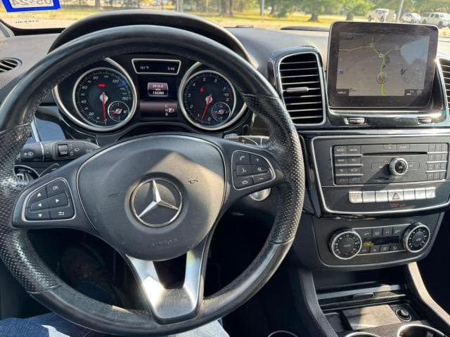 2017 Mercedes-Benz GLE 4MATIC thumbnail 2