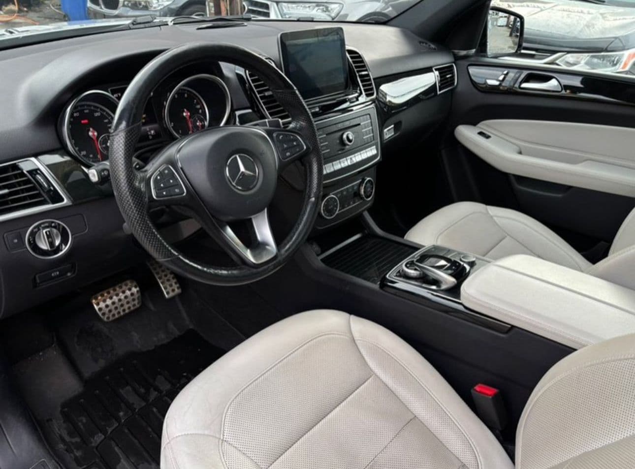 2018 Mercedes-Benz GLE 4MATIC — photo 1