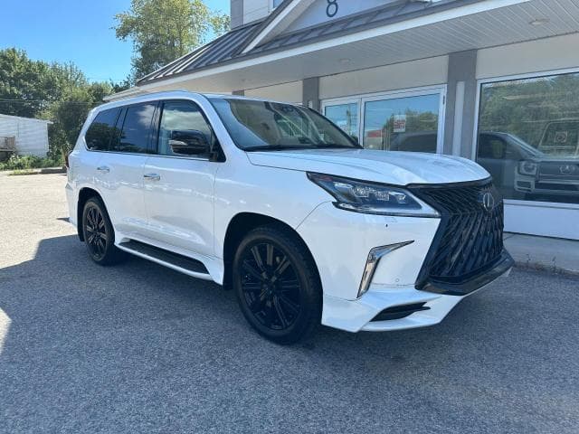 2017 Lexus LX 570 thumbnail 6