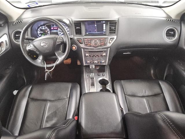 2019 Nissan Pathfinder SL thumbnail 5